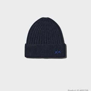 UNIQLO KAWS Winter Heattech Beanie